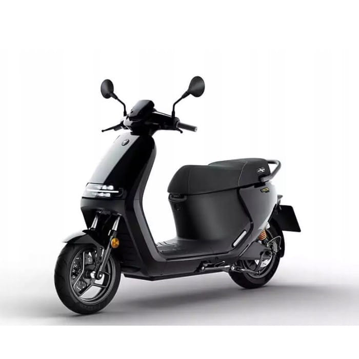 Skuter elektryczny Segway eScooter E300SE czarny — zdjęcie 1