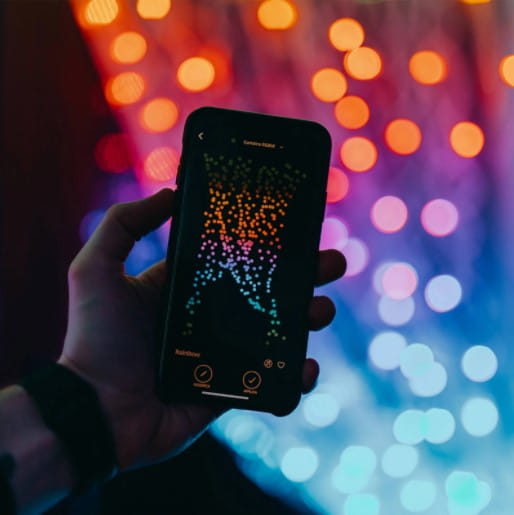 Smart kurtyna świetlna LED Twinkly Curtain 210 LED RGBW Gen 2 — zdjęcie 1